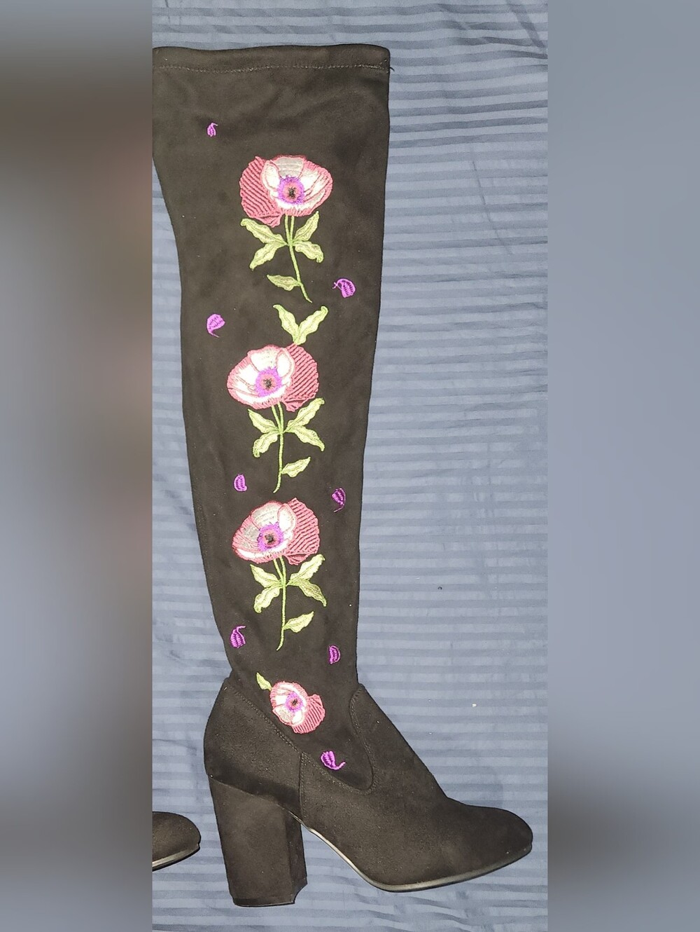 Carlos Santana Quality Black Floral Embroidered Over The Knee Boots, Size 7.5 - Picture 2 of 5